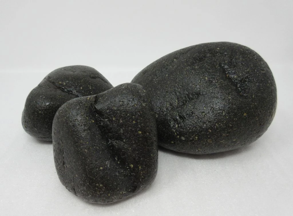 Schwarzer Findling Unterschiedliche Farb- Und Form-Spektren Per 1kg 4 Schwarzer Findling Unterschiedliche Farb- Und Form-Spektren Per 1kg – Bild 2